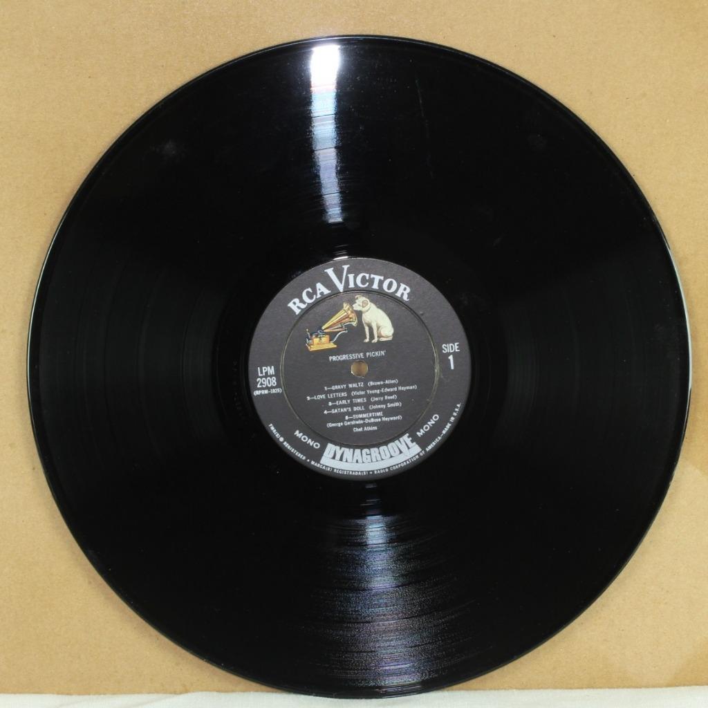 Chet Atkins Progressive Pickin' LP - Image 5
