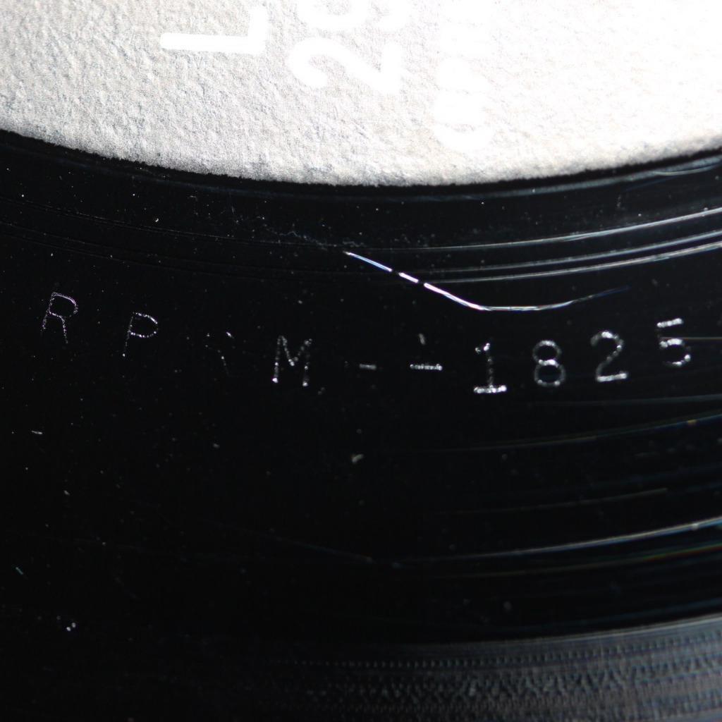 Chet Atkins Progressive Pickin' LP - Image 8